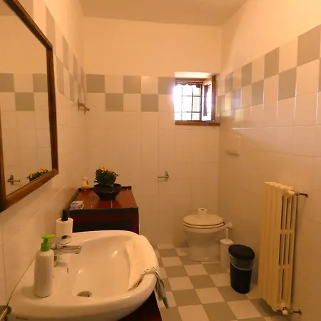Villa Scappo In Umbria,casale Vallenera Lugnano in Teverina
