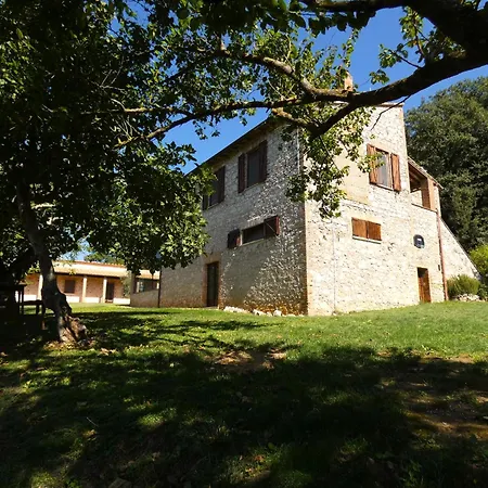 Villa Scappo In Umbria,casale Vallenera Lugnano in Teverina