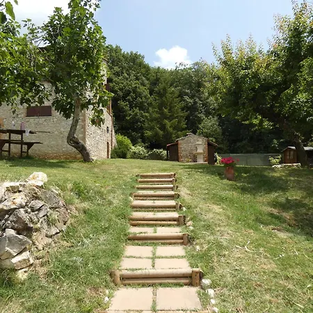 Scappo In Umbria,casale Vallenera